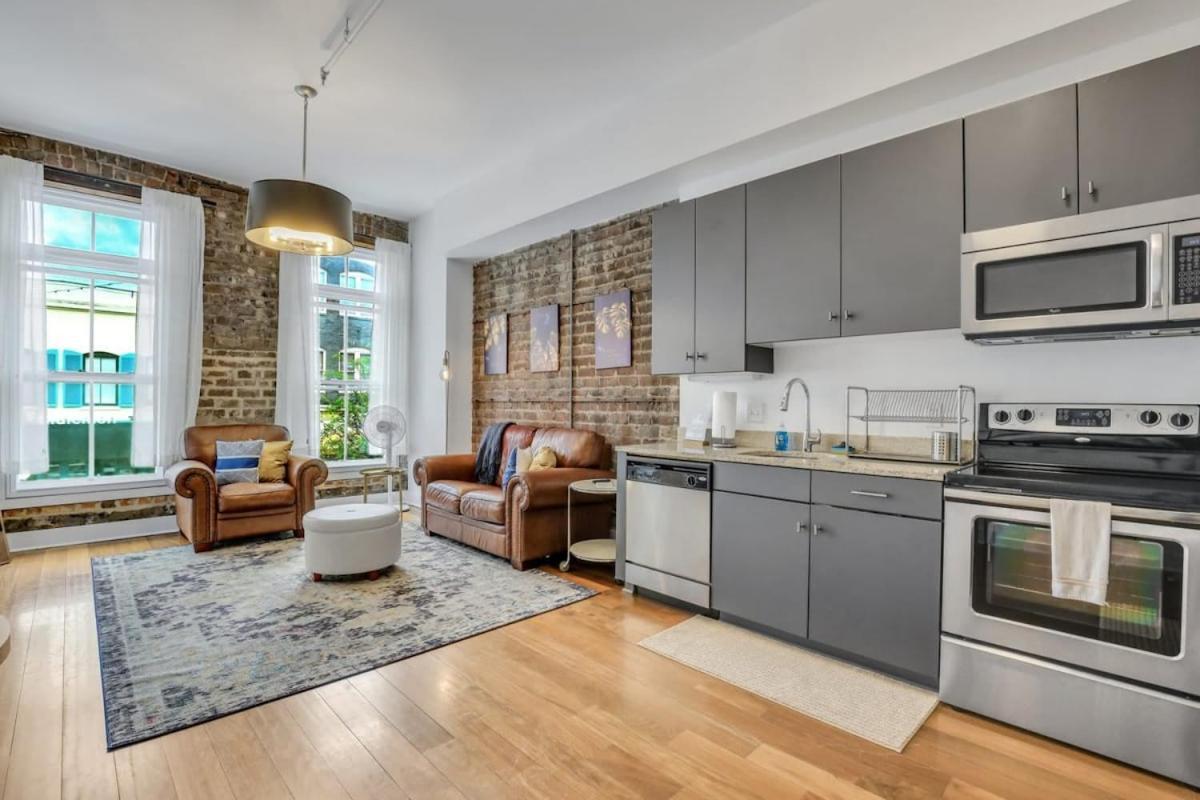Lush Savannah Loft - Near Plant Riverside District Exterior photo