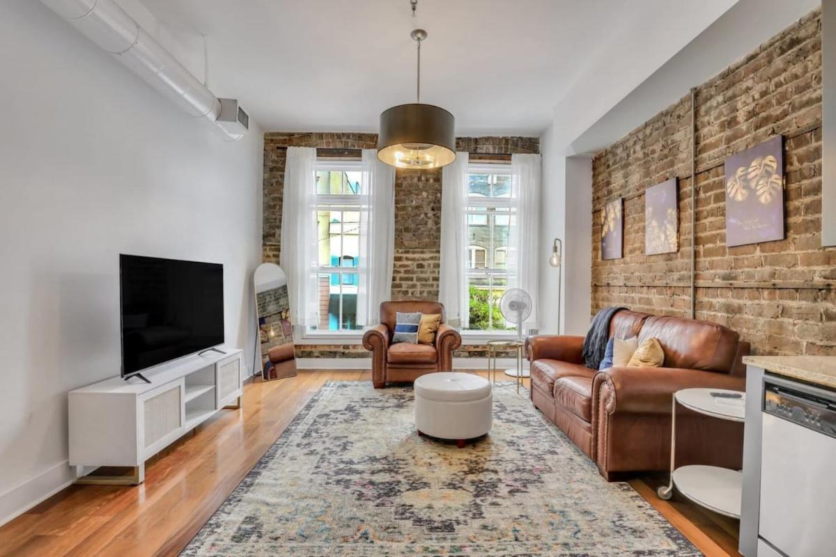 Lush Savannah Loft - Near Plant Riverside District Exterior photo